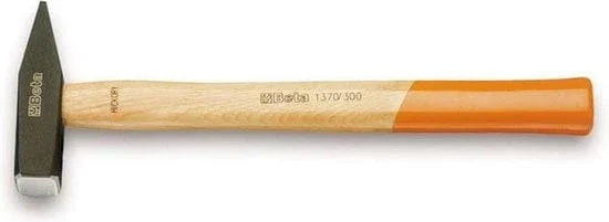 Kladivo Beta s drevenou rukoväťou 300 gramov