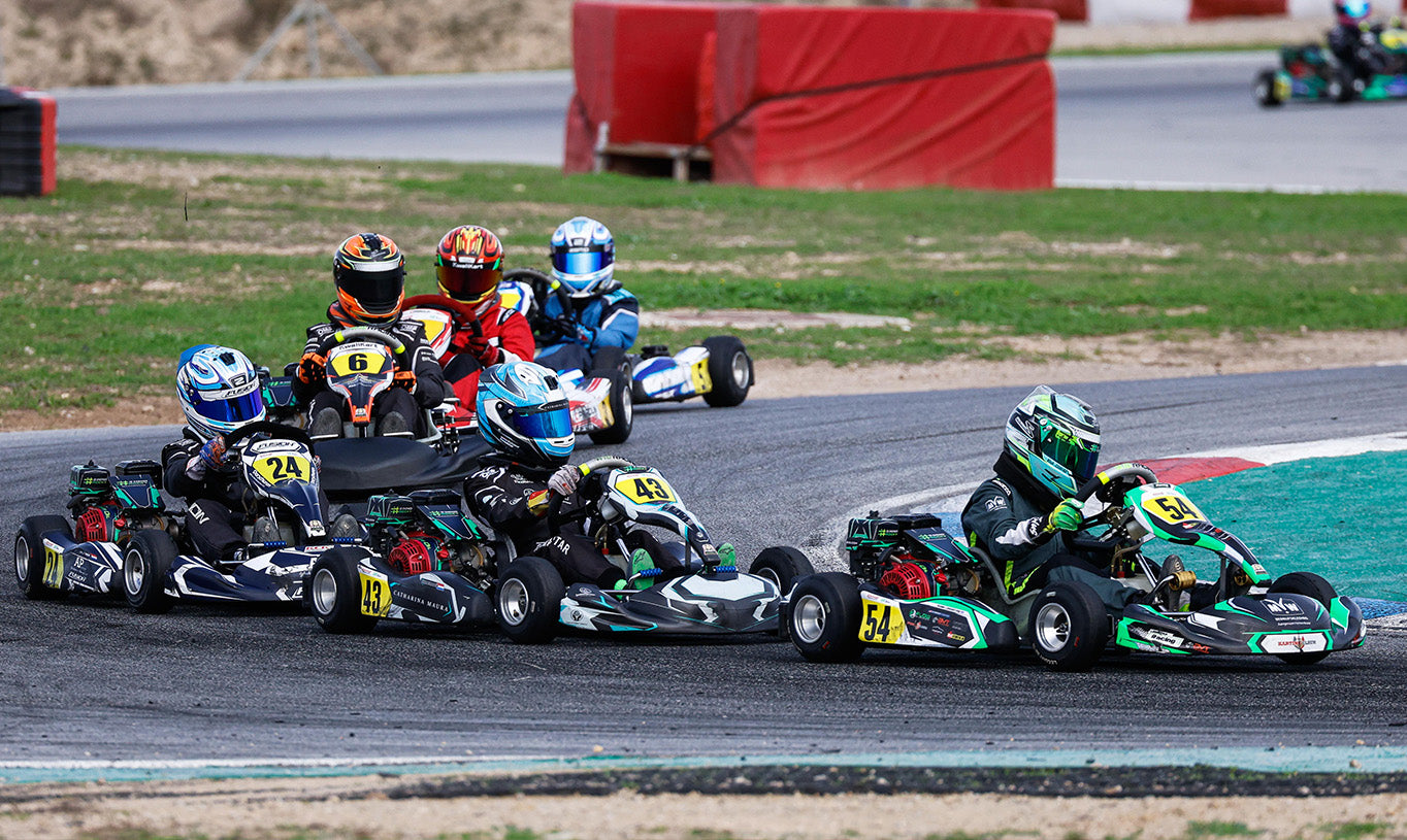 Onze missie is om karters van alle niveaus toegang te geven tot de beste kart onderdelen en accessoires op de markt.