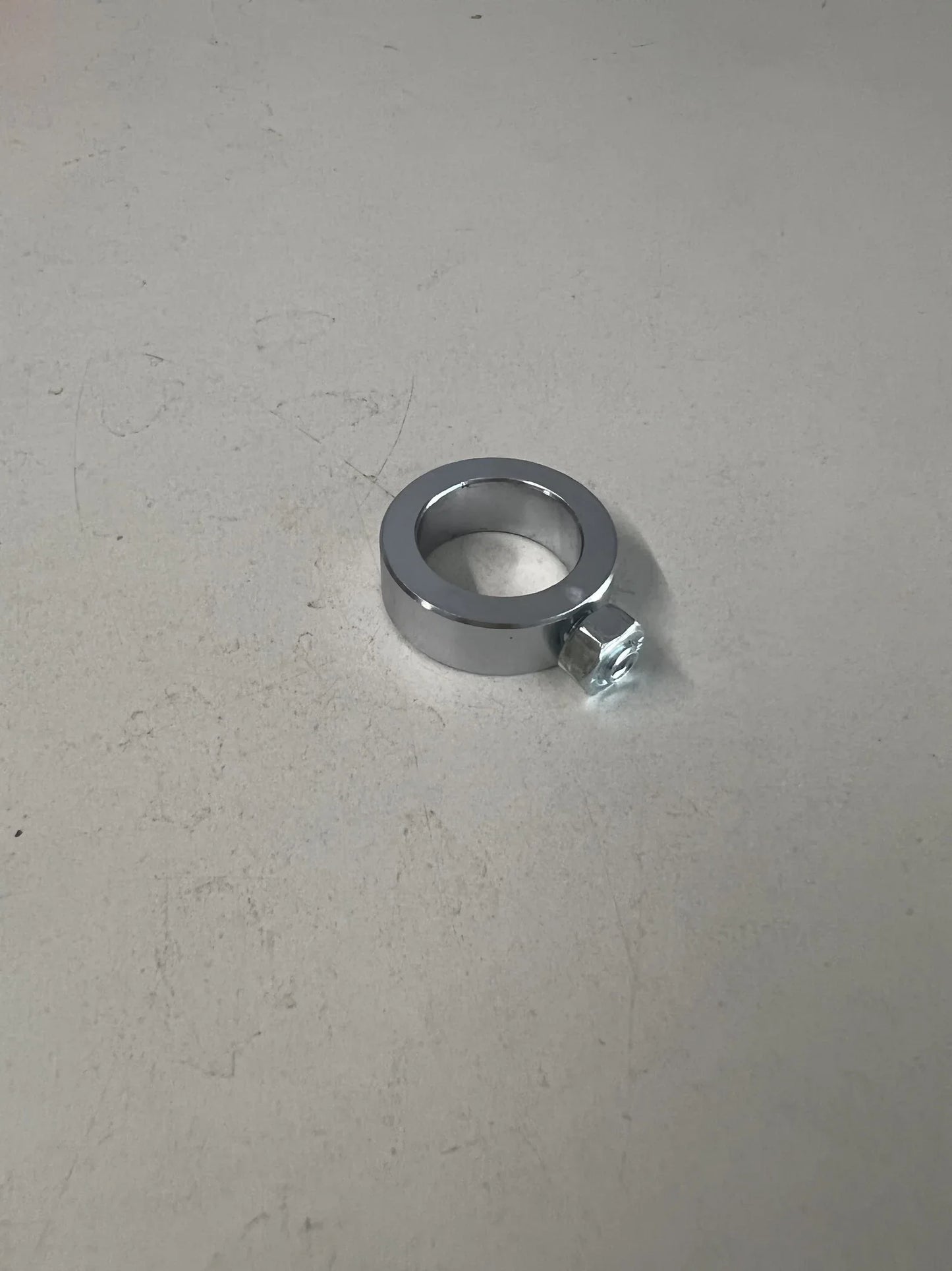 Croc-kampanje for låsering på styret