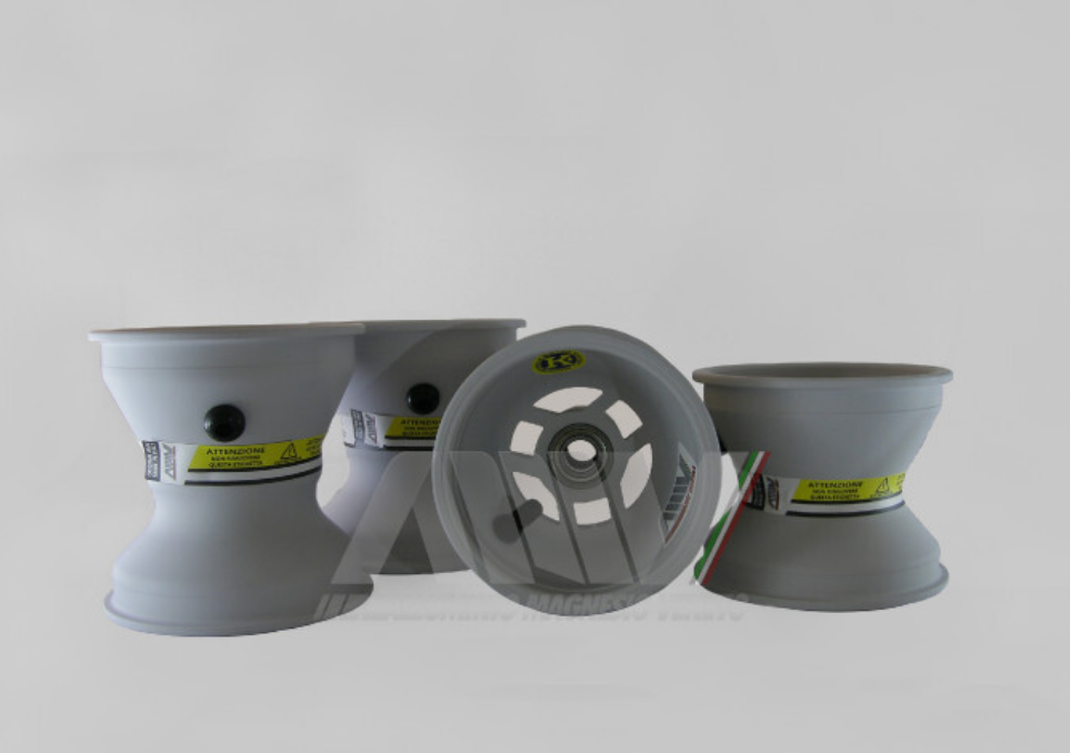 AMV Oxitech magnesium rims mini 110/140 with bearings