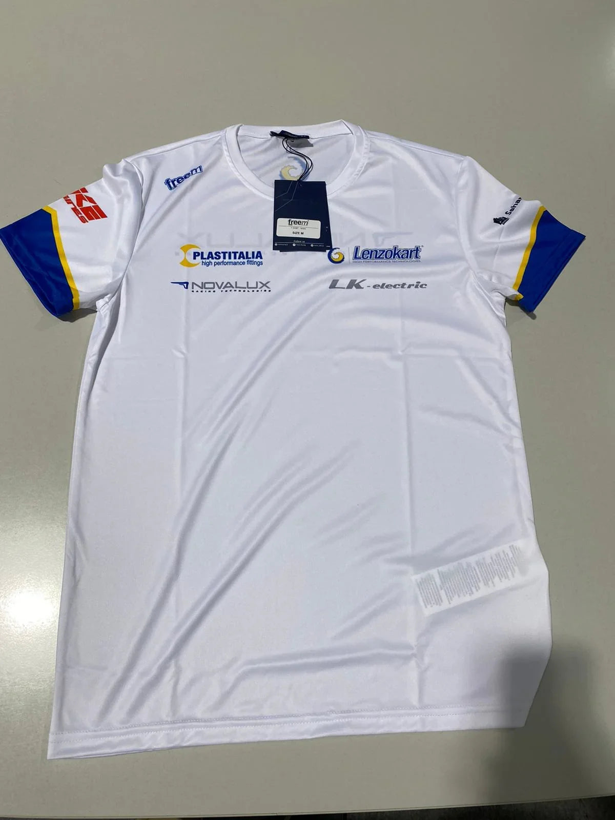 Тениска LenzoKart / Freem, бяла