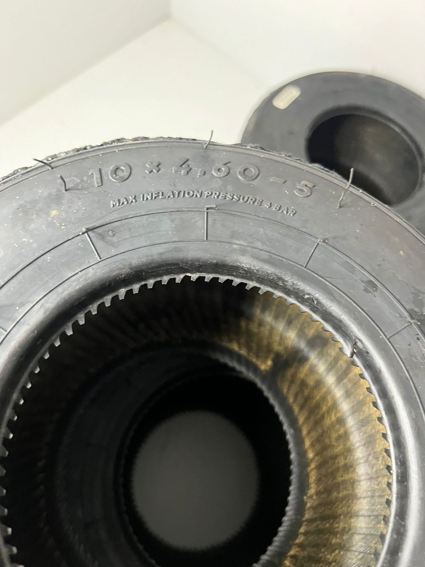 Used MG SH Tire set 4.6/7.1