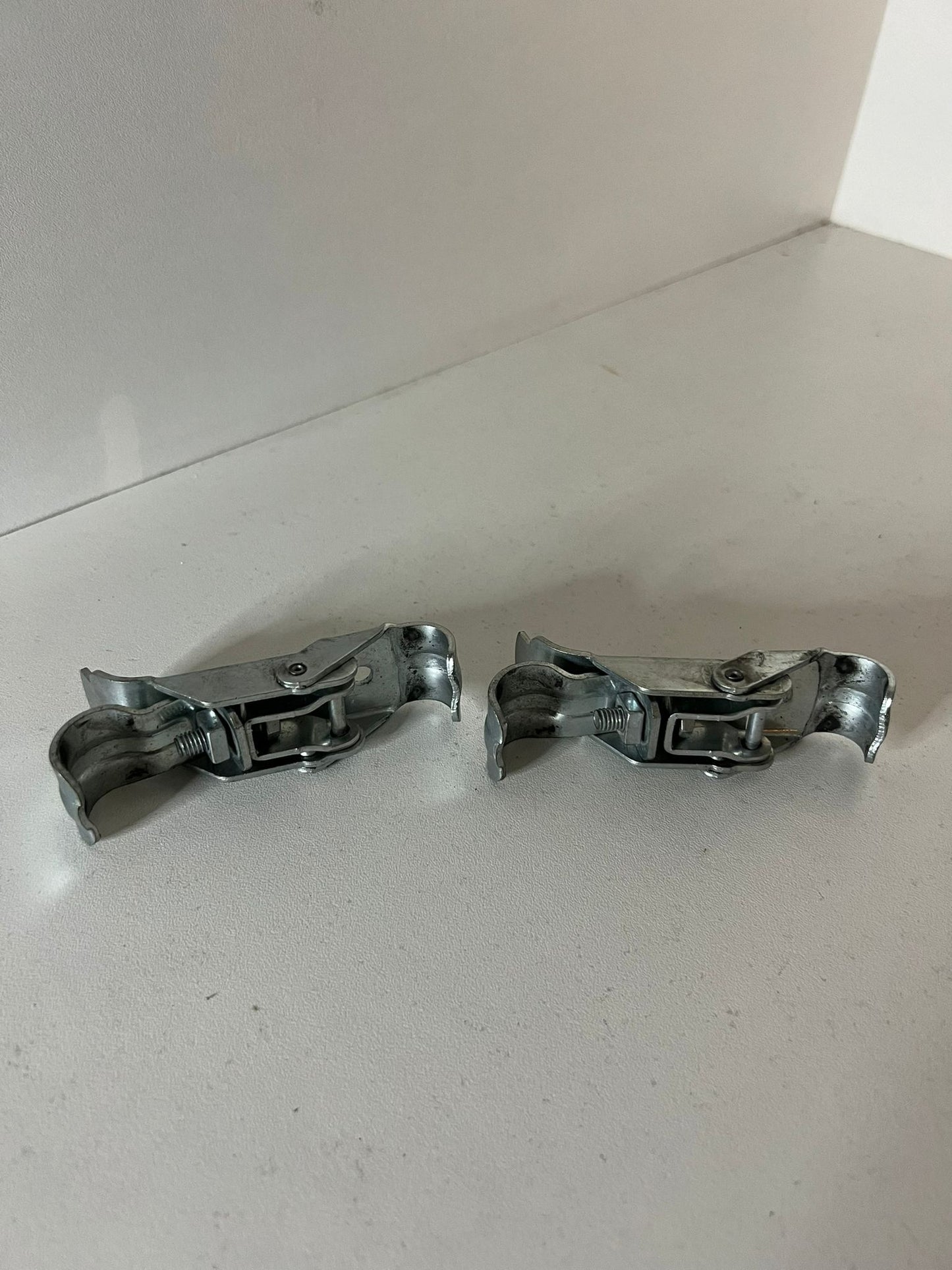 Used KG Front bumper clamp set