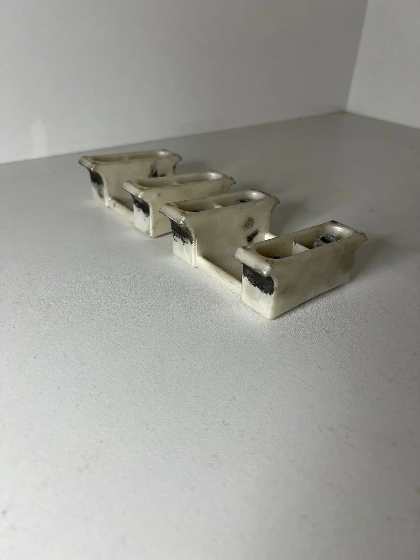 Használt OTK első lökhárító rögzítő készlet (nem CIK)