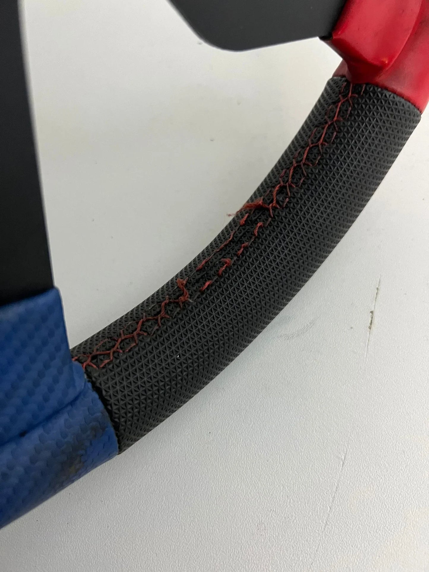 Použitý volant pro motokáry Oberon včetně podpěry