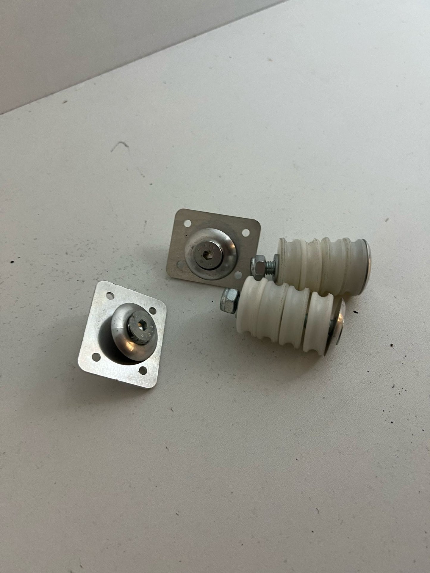 Intrepid chair mounting kit
