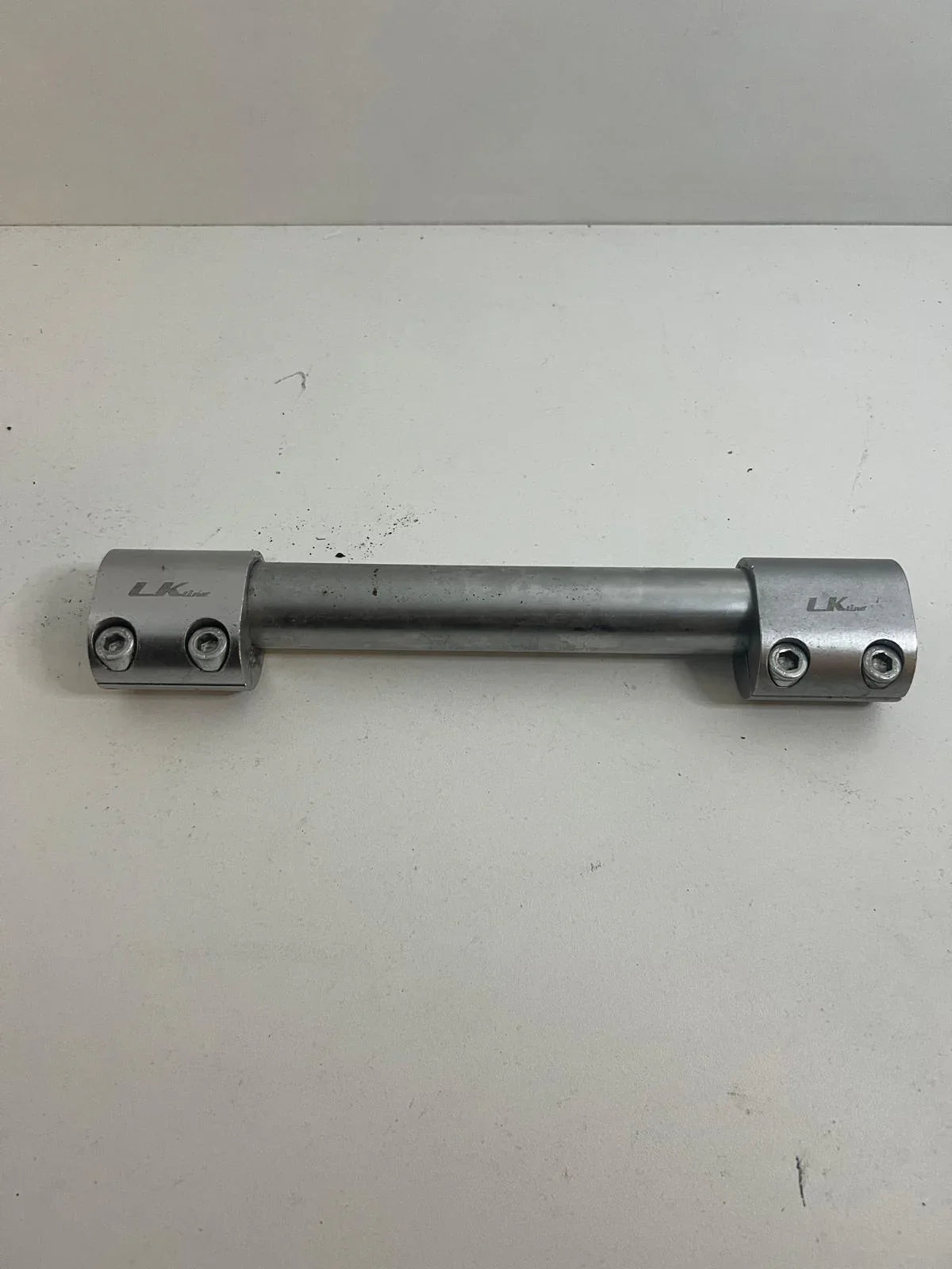 Begagnad LenzoKart stabilisator med klämmor 30 x 270 MM