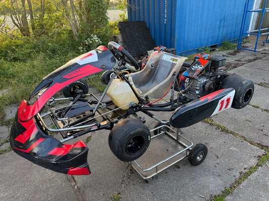 Used pro kart with HP engines