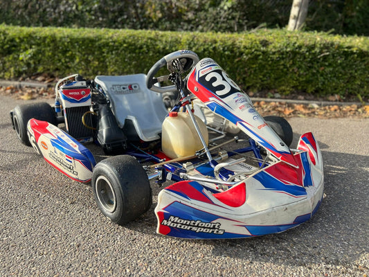 Gebruikt OTK Kosmic met Rotax Senior EVO 1 en Mychron laptimer