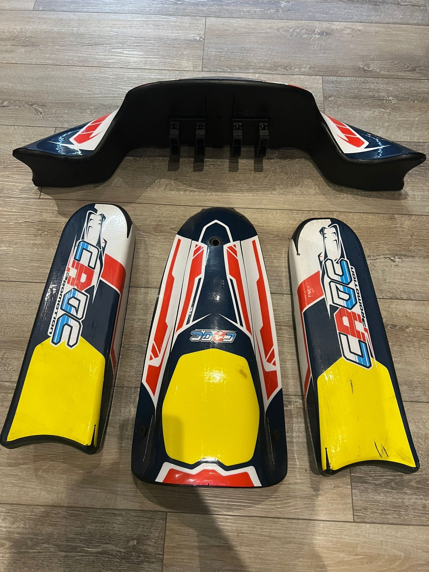 Used KG MK20 mini kart bucket set
